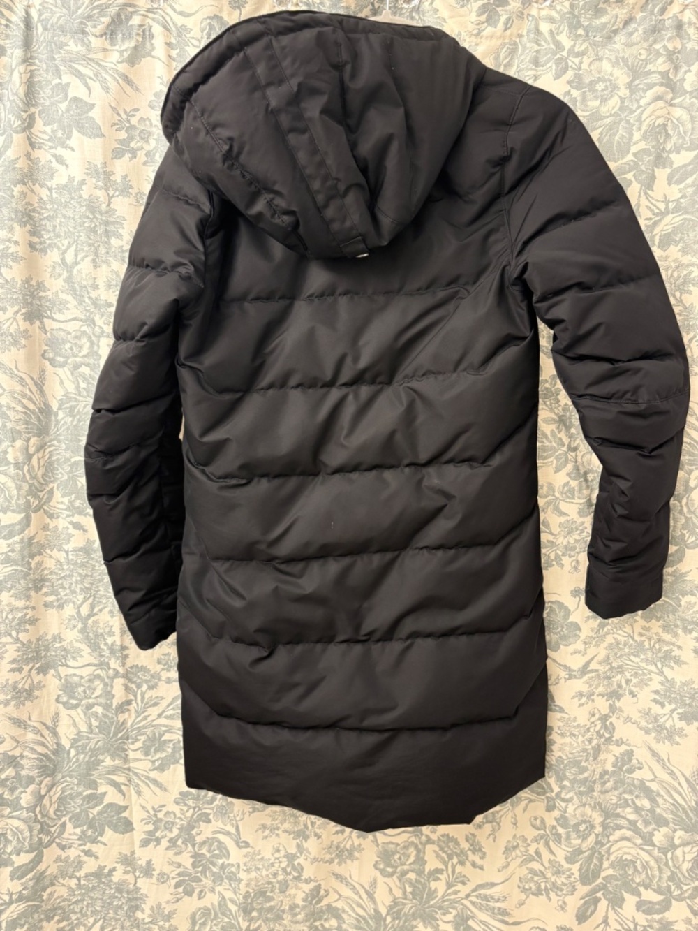 Helly Hansen Helly Hansen Women's Aden Puffy Down Parka in black XS - Picture 2 of 4